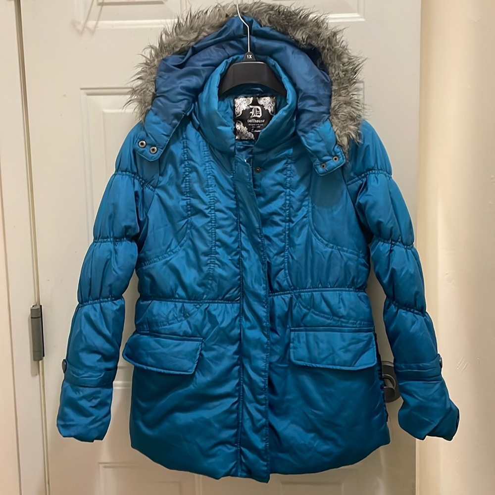 DOLLHOUSE:NWT;Women’s 1X Blue polyester puffer jacket, detachable faux fur hood